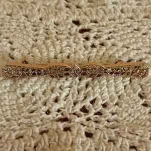 1928 Vintage Gold Filigree Bar Pin